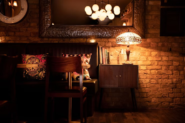 Unwind in Style: Coupette’s Guide to the Perfect Night Out
